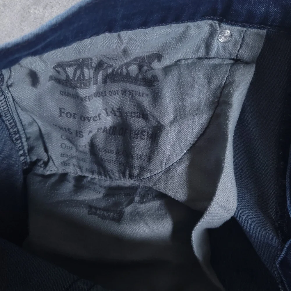 Levis 541‎ Jeans Mens 36x34 Athletic Stretch Indigo Blue Denim Distressed